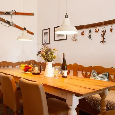 Apartment Am Hof *
