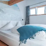 Am Hof Апартаменты *
